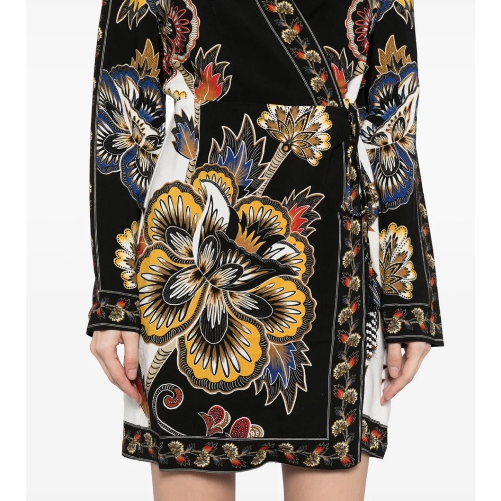 FARM Rio Wrap Mini Dress - Picture 4 of 8